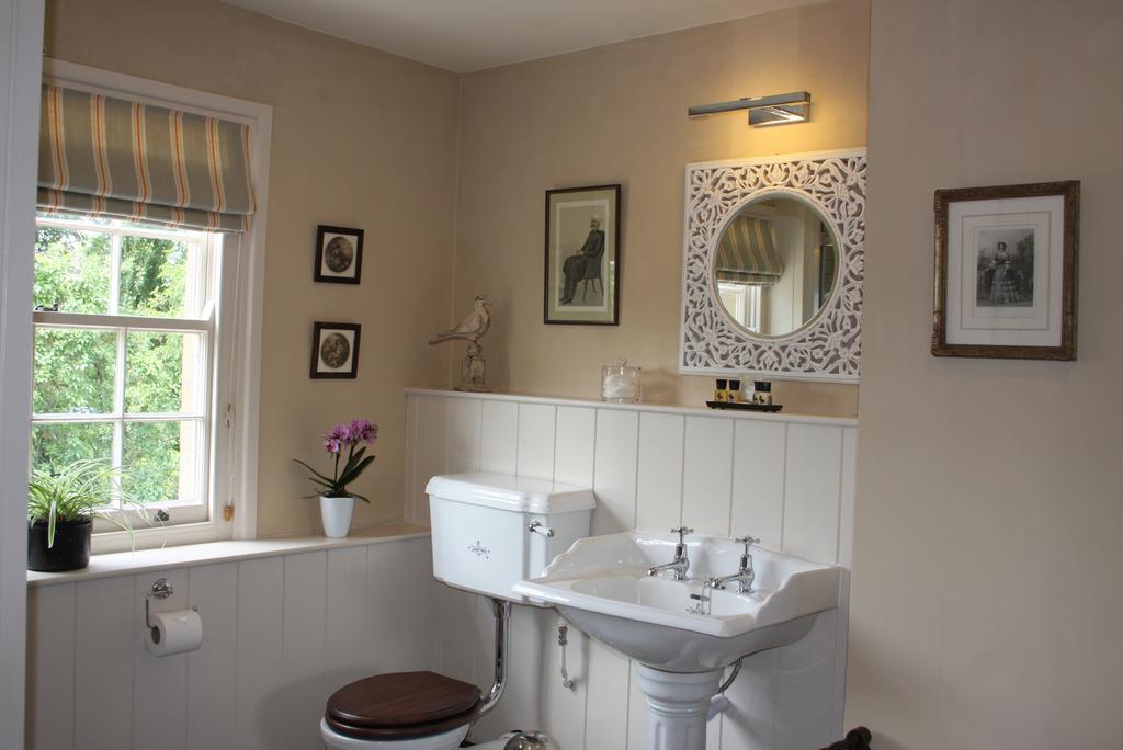 Brook Farm Bed & Breakfast Тонтън Стая снимка