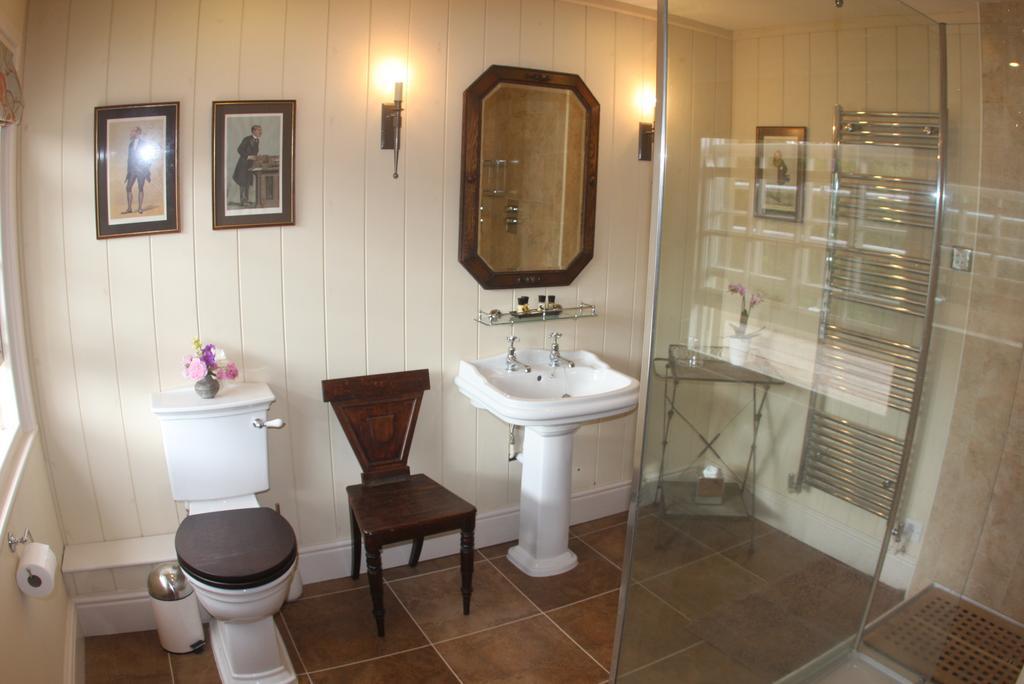 Brook Farm Bed & Breakfast Тонтън Стая снимка