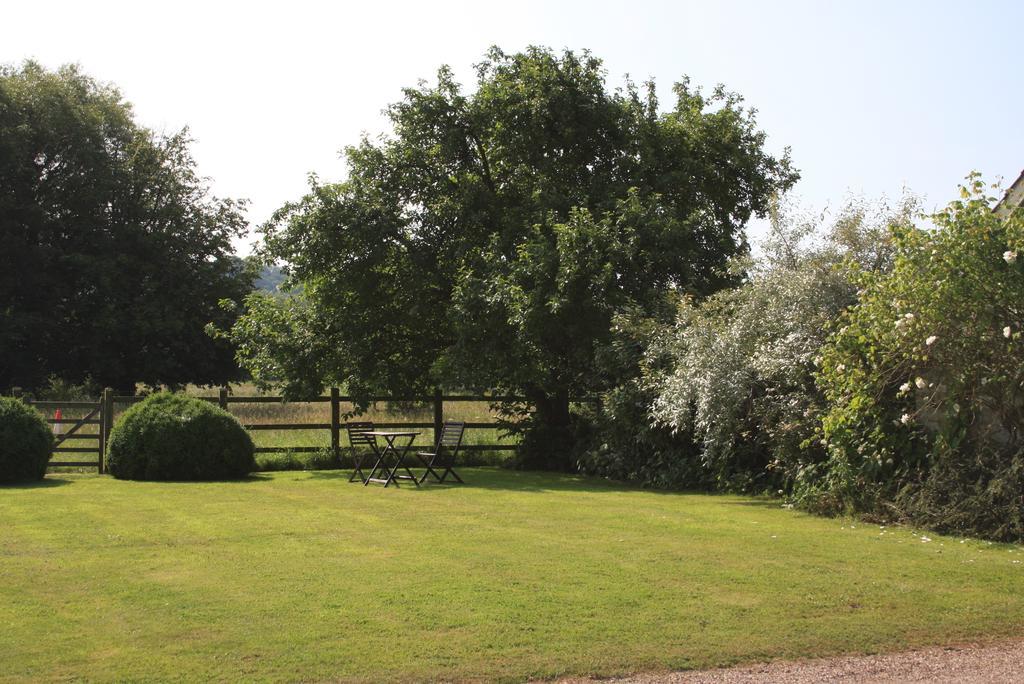 Brook Farm Bed & Breakfast Тонтън Екстериор снимка