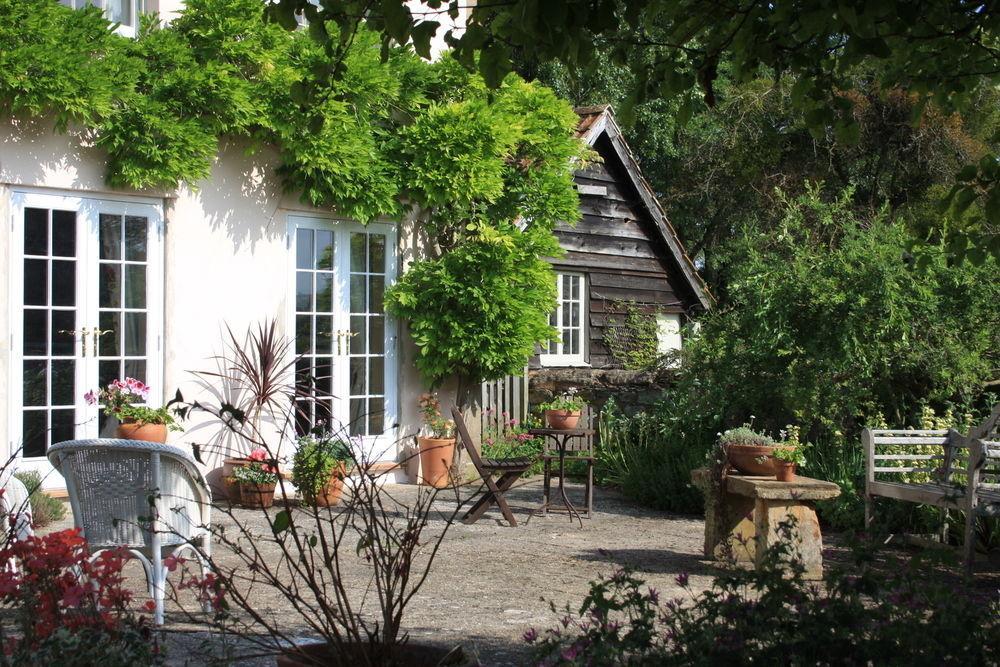 Brook Farm Bed & Breakfast Тонтън Екстериор снимка
